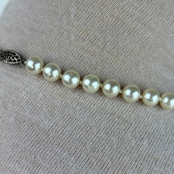 Vintage Faux Pearl Beaded Necklace Knotted 18" - Picture 5 of 8